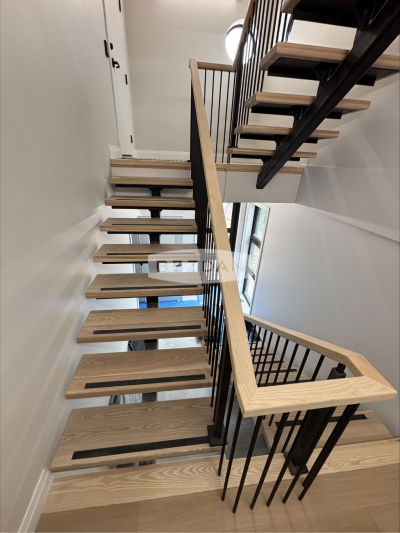 TimeLine® metal newel post TL910-30 and steel tube plain baluster TL12X-30